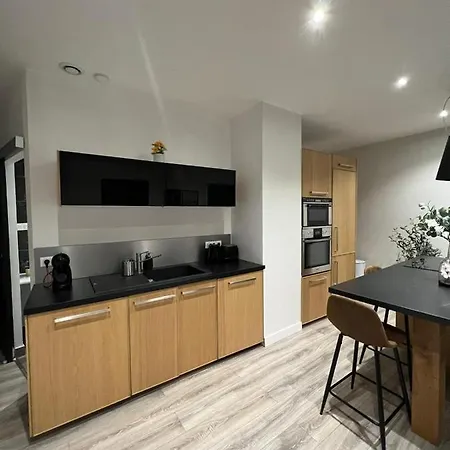 La Perle Noire Apartment *