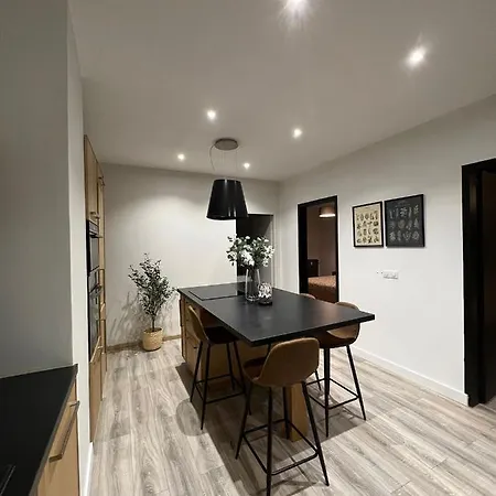 La Perle Noire Apartment *