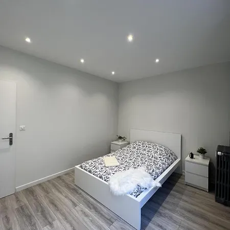 La Perle Noire Apartment *